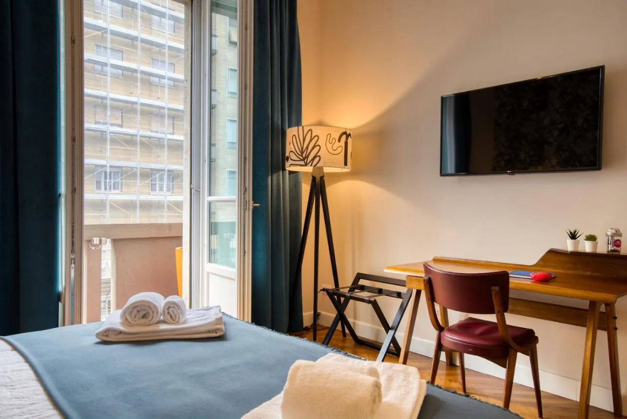 Dimora Claudia - Elegante Matrimoniale Con Bagno, Private Rooms, Self Check In, No Reception Milan 0*,